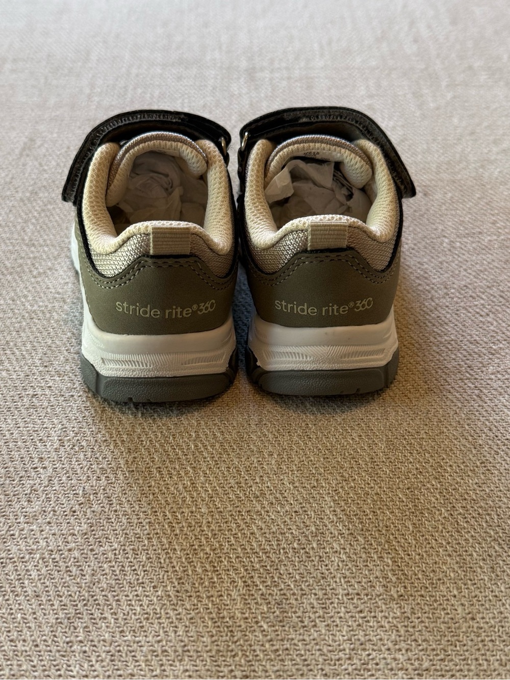 NWOT Stride Rite 360 Ace 2.0 Toddler Sneakers Gray Tan Khaki Size 6M Hook & Loop - Picture 4 of 8